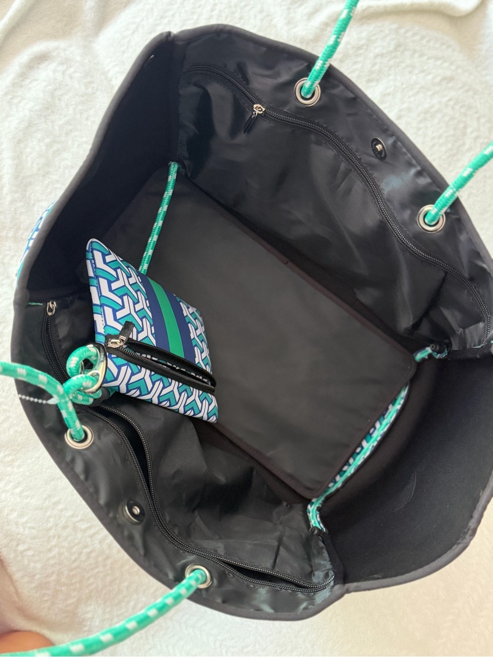 NAVY AND GREEN STRIPED NEOPRENE TOTE - Picture 6 of 7